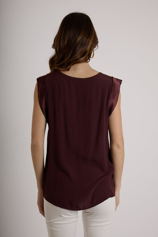 TOP CON SCOLLO A V IN RASO|Colore:Rosso india