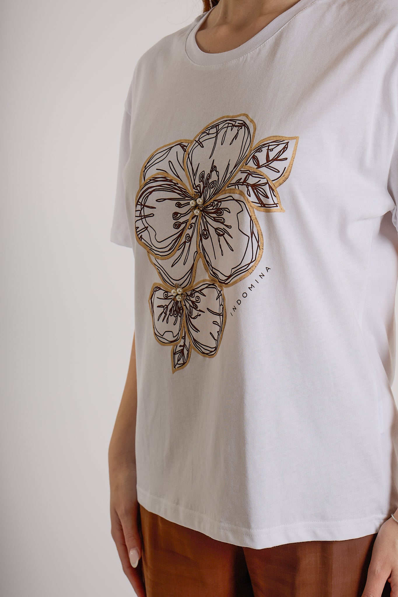 T-SHIRT FIORI PERLINE|Colore:Bianco