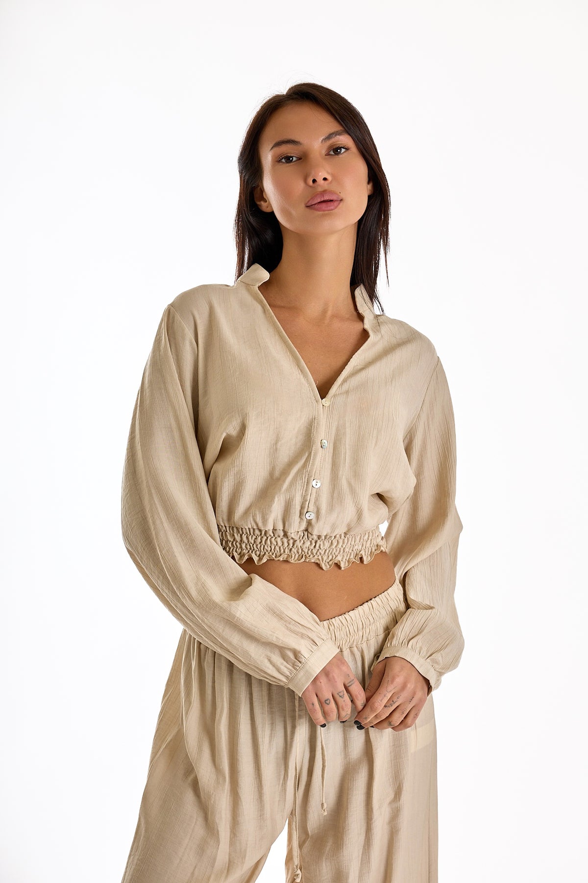 BLUSA CORTA ARRICCIATA|Colore:Sabbia