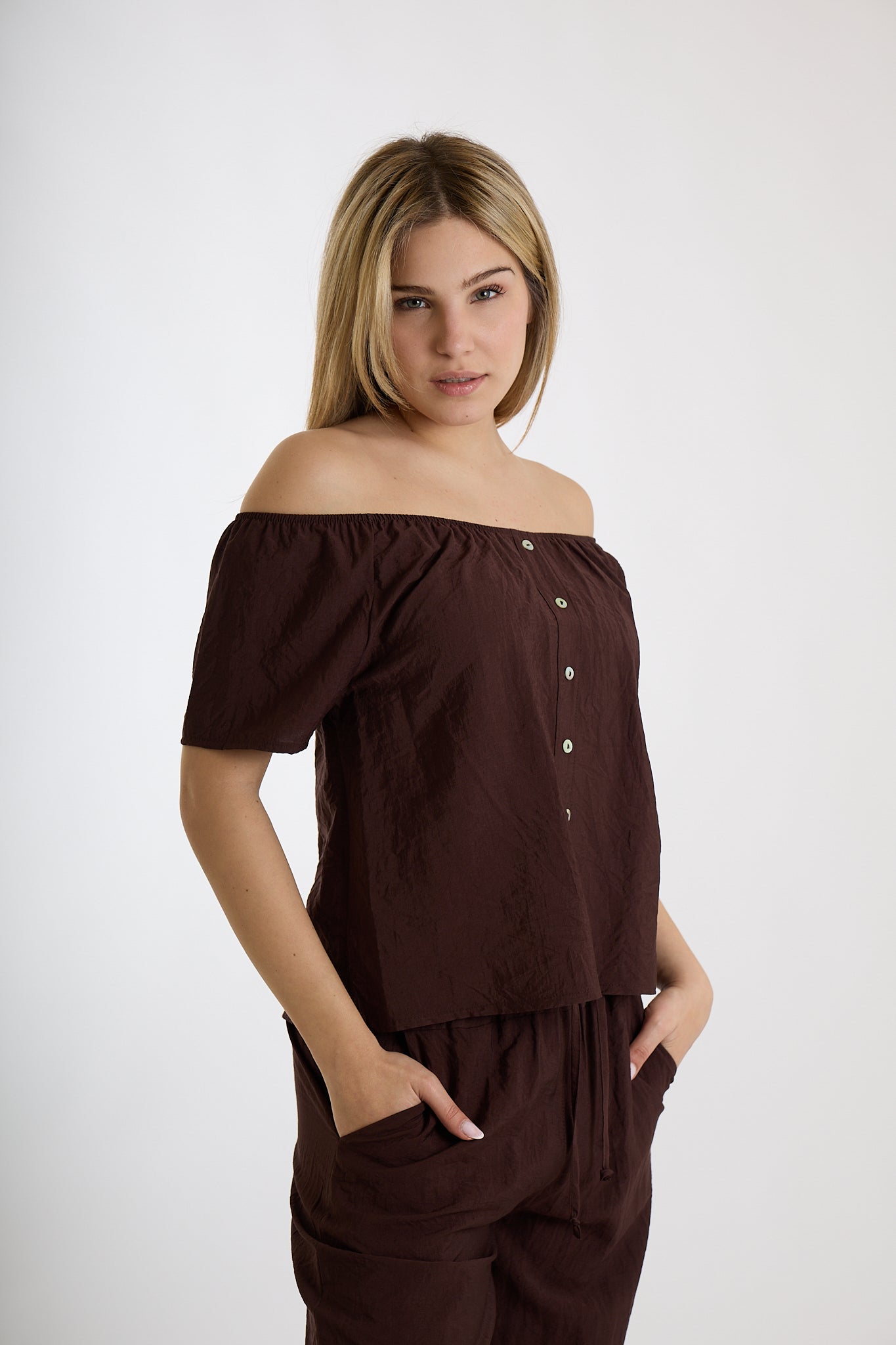 BLUSA CON BOTTONI FRONTALI|Colore:Cioccolato