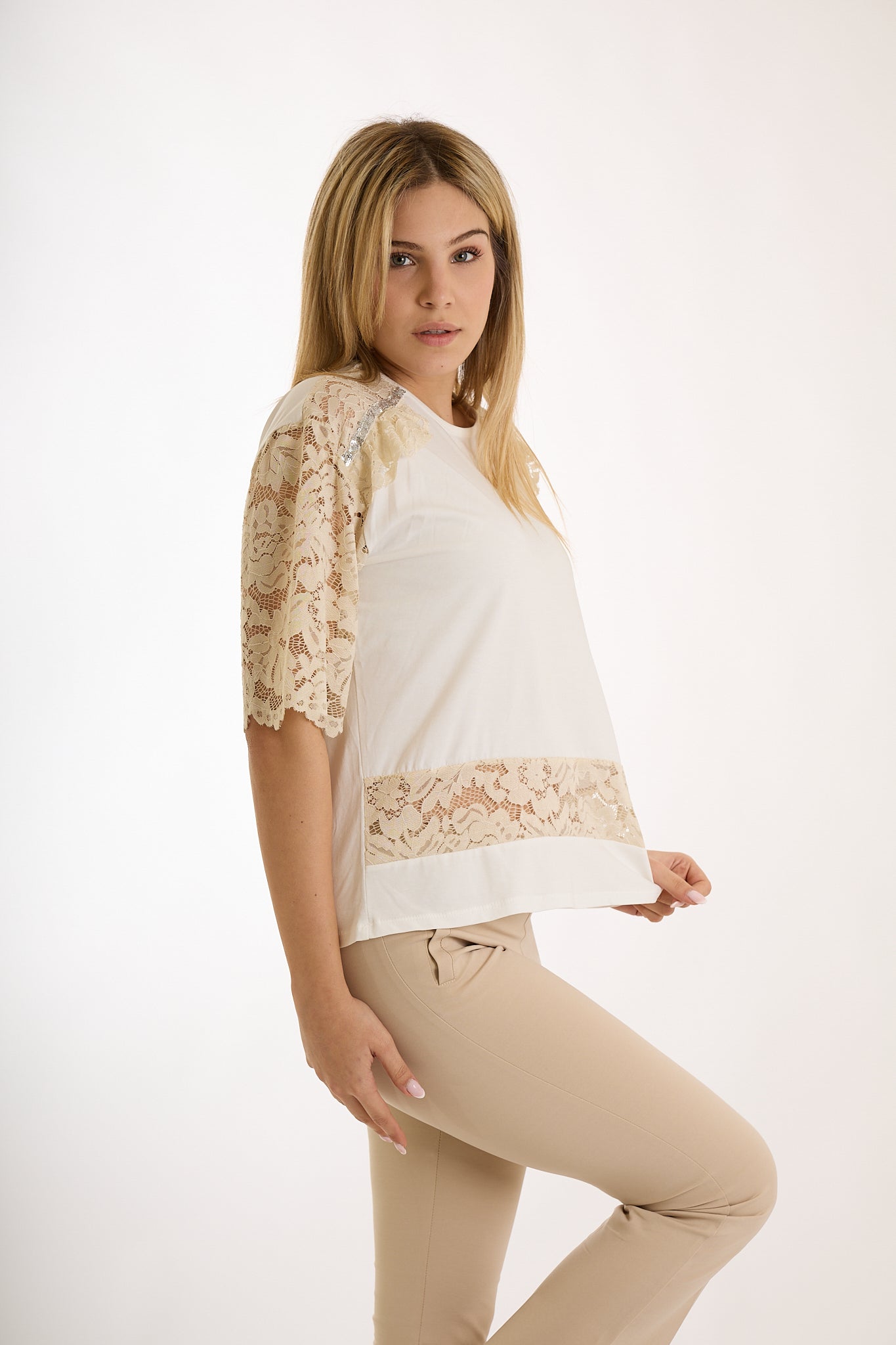 T-SHIRT RICAMI MANICHE|Colore:Sabbia