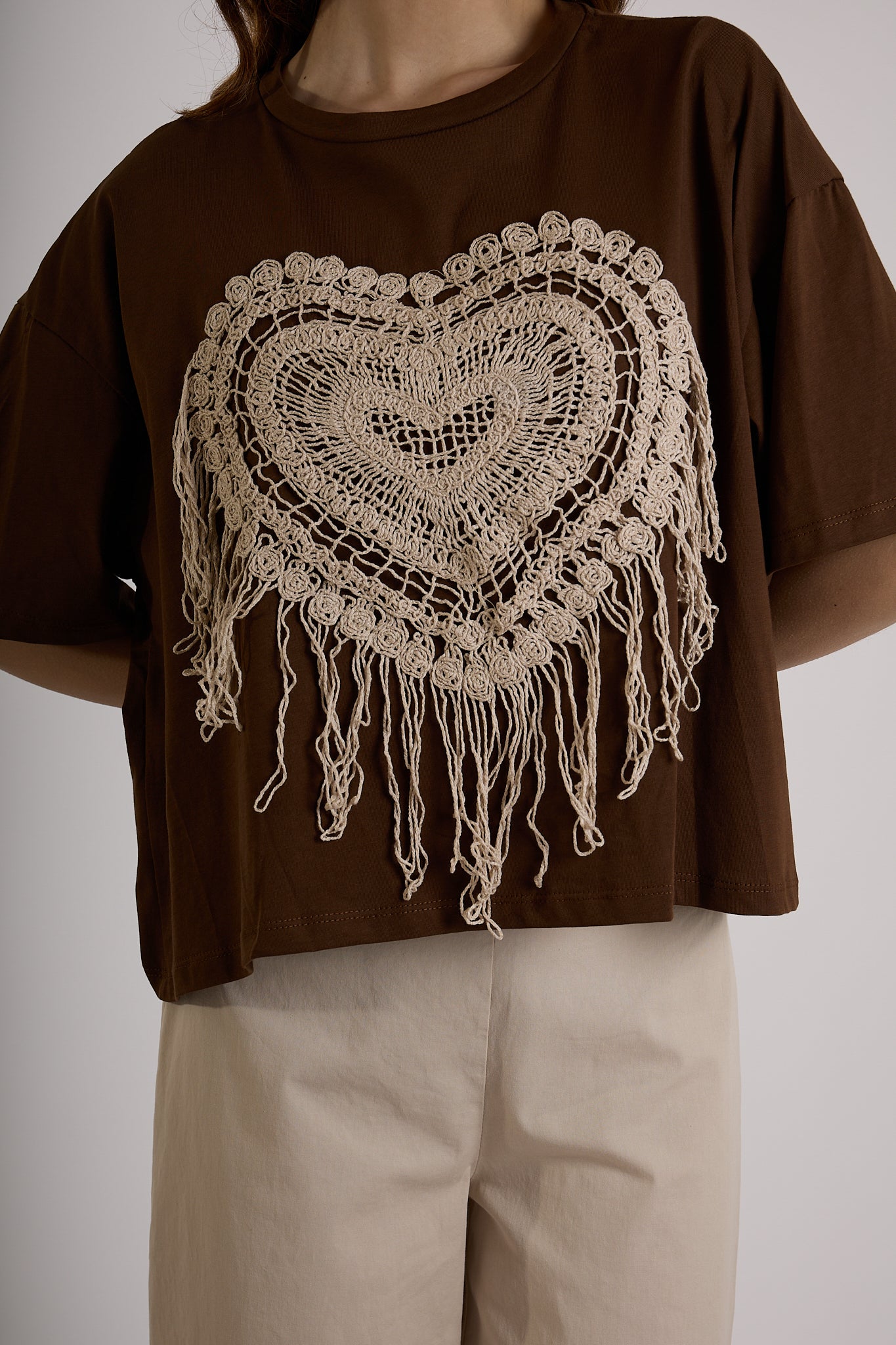 MAGLIA RICAMI |Colore:Cioccolato