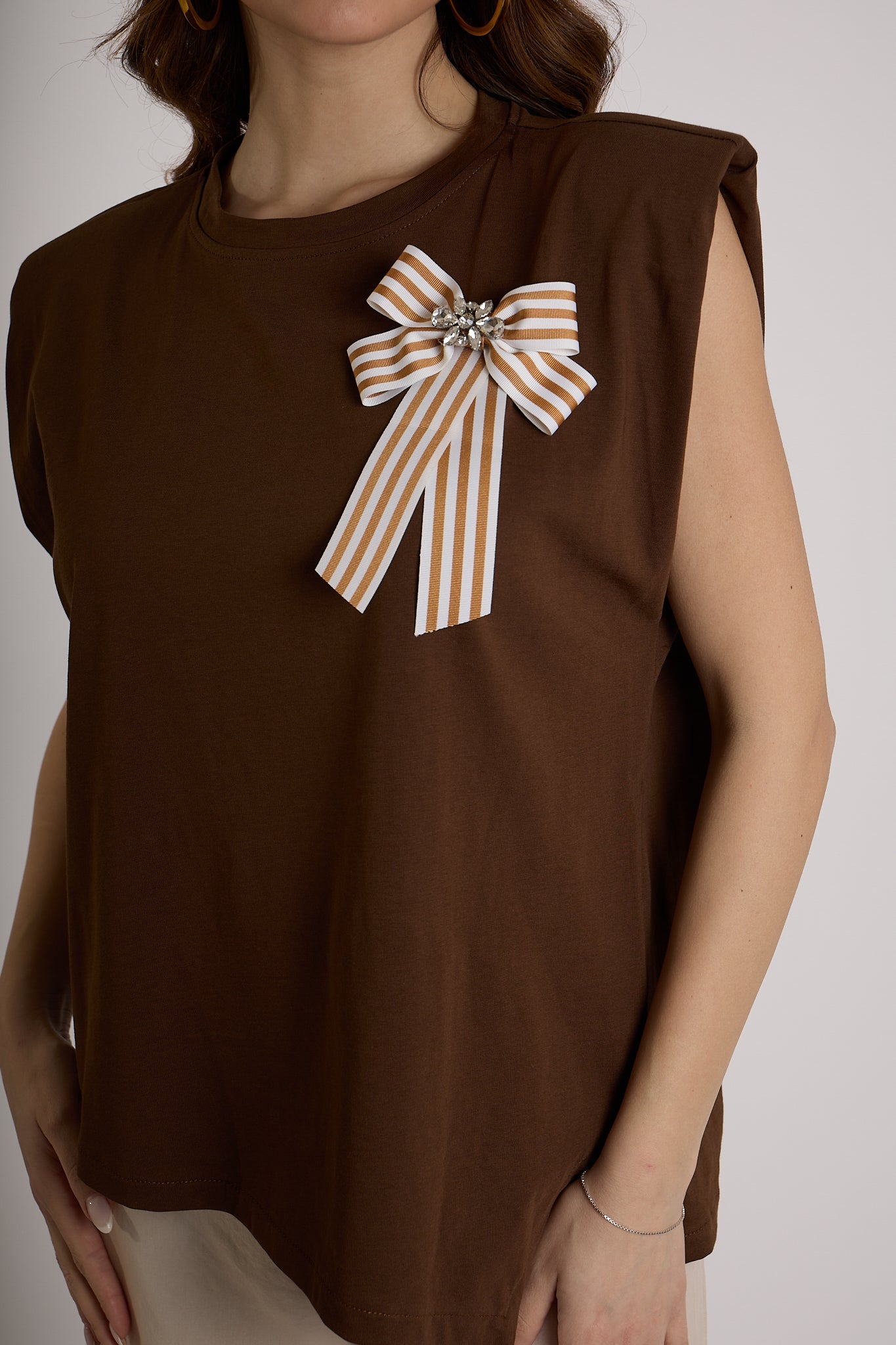 TOP SPILLA FIOCCO|Colore:Cioccolato