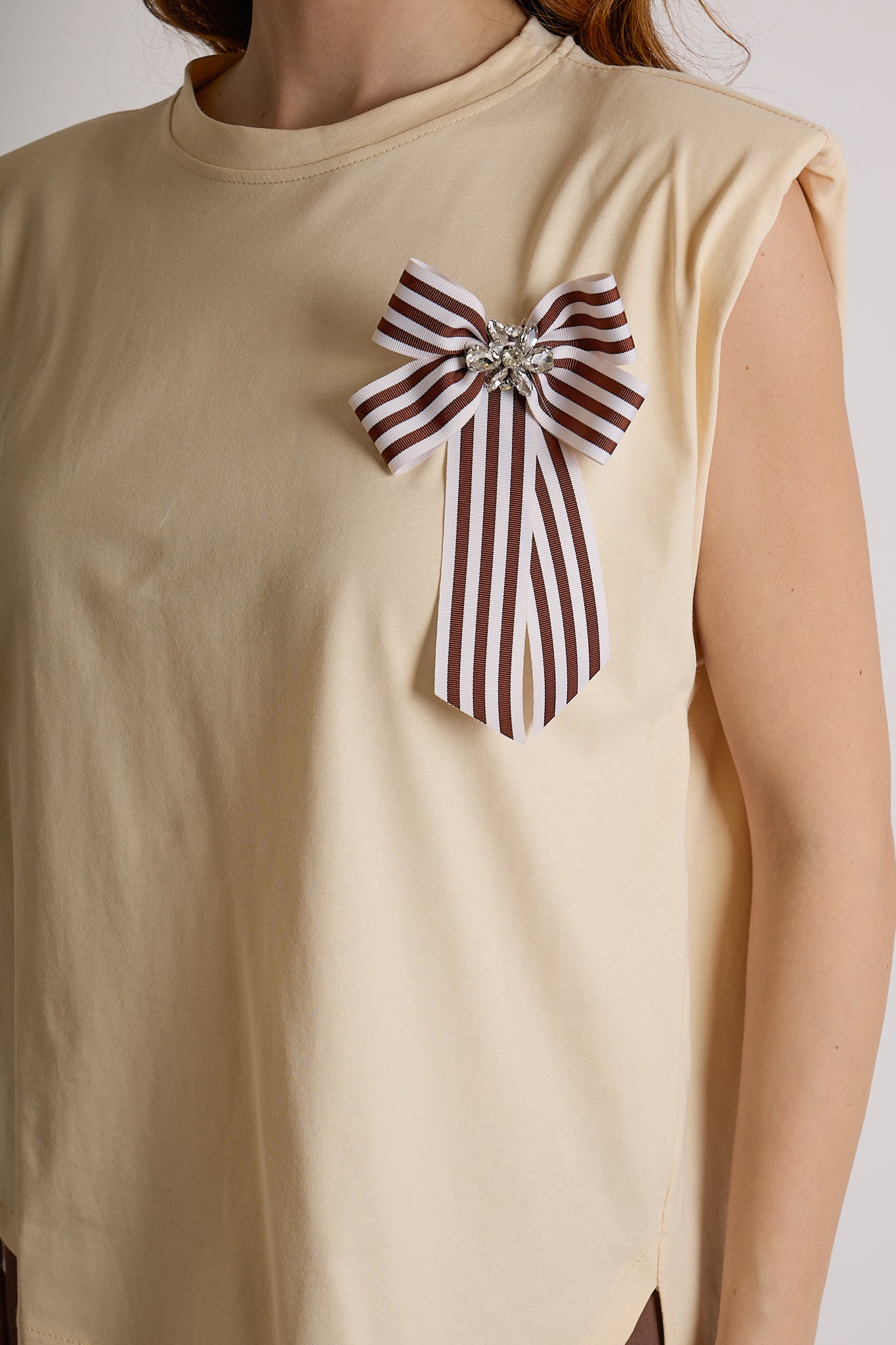 TOP SPILLA FIOCCO|Colore:Sabbia