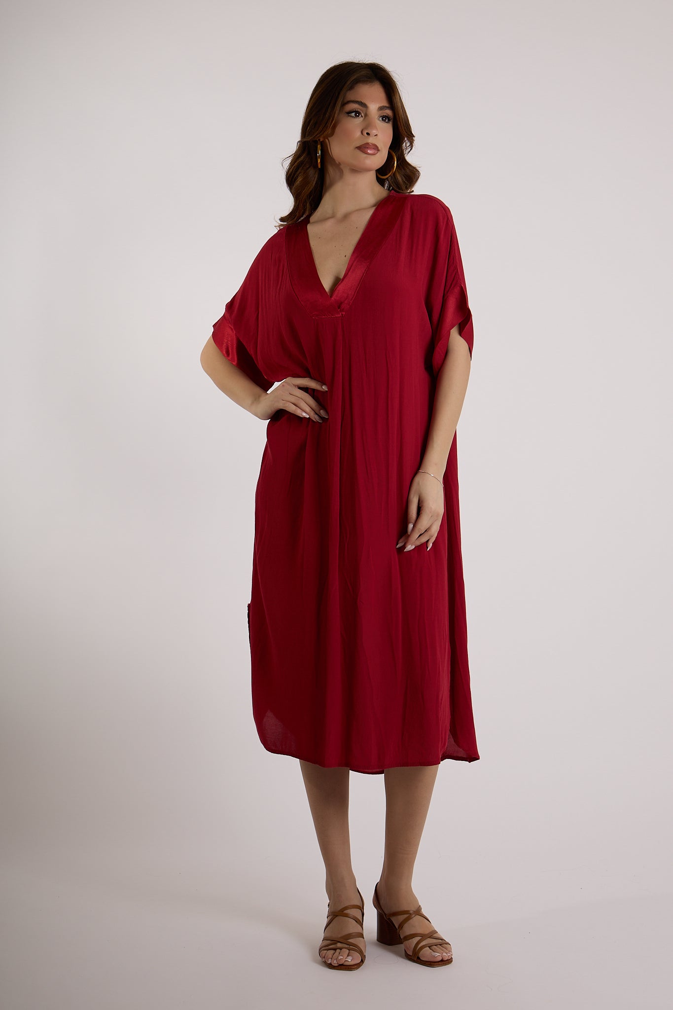 ABITO SCOLLO V|Colore:Rosso india