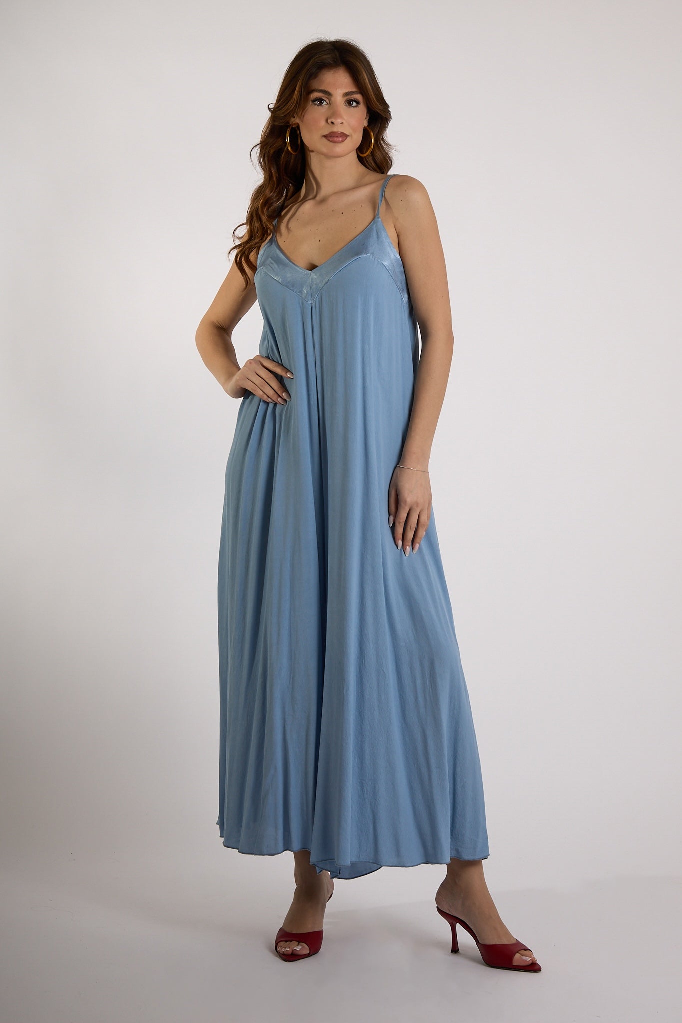 TUTA SCOLLO RASO|Colore:Celeste