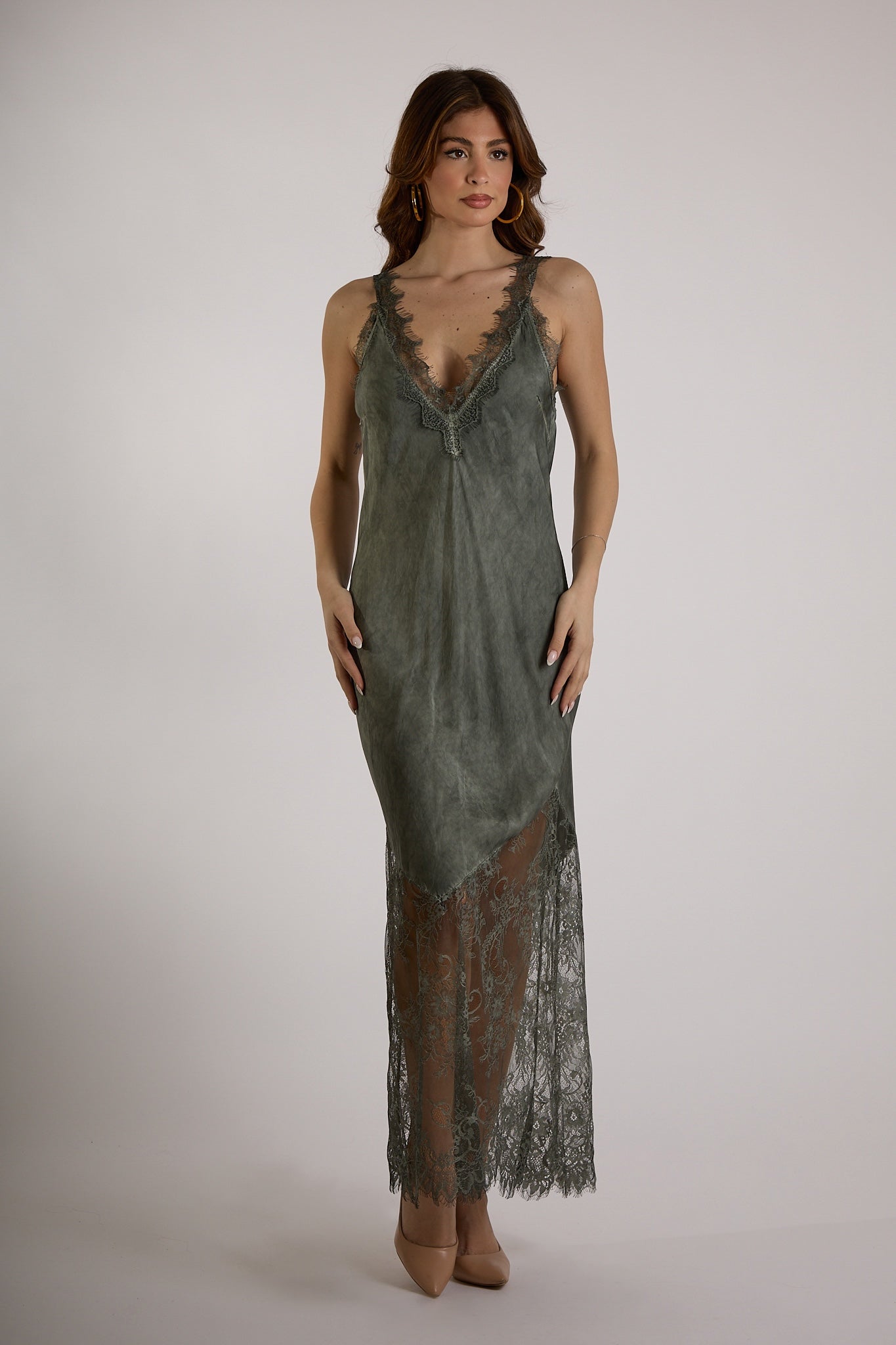 ABITO RASO BASE PIZZO|Colore:Militare