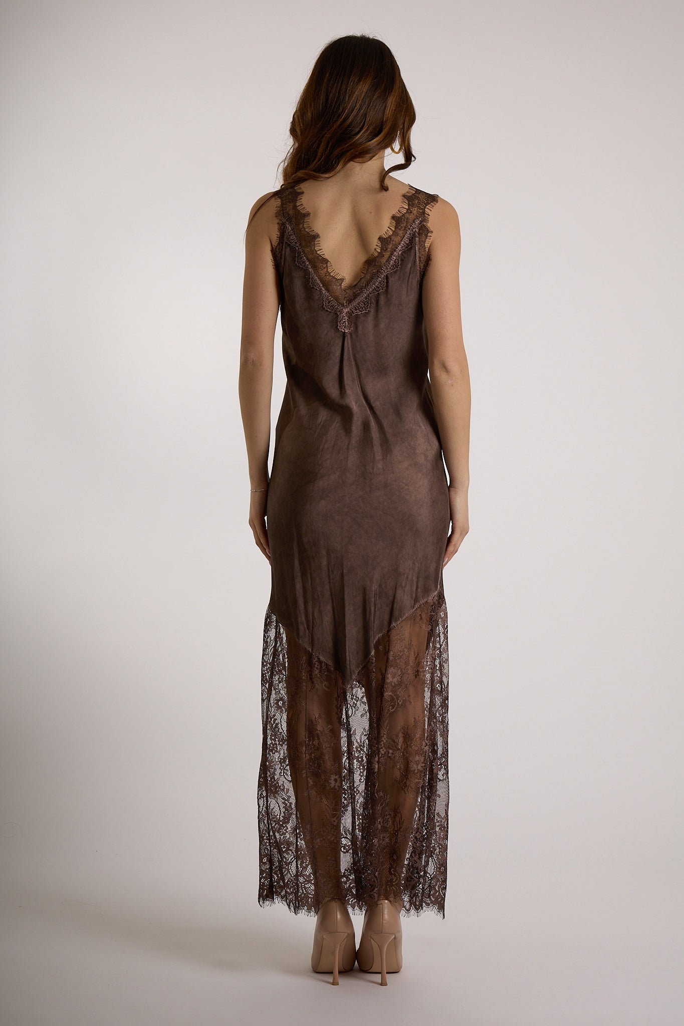 ABITO RASO BASE PIZZO|Colore:Cioccolato