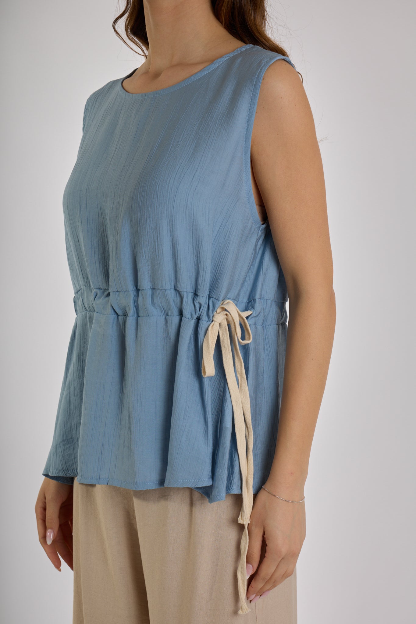 TOP FIOCCHI LATERALI|Colore:Celeste