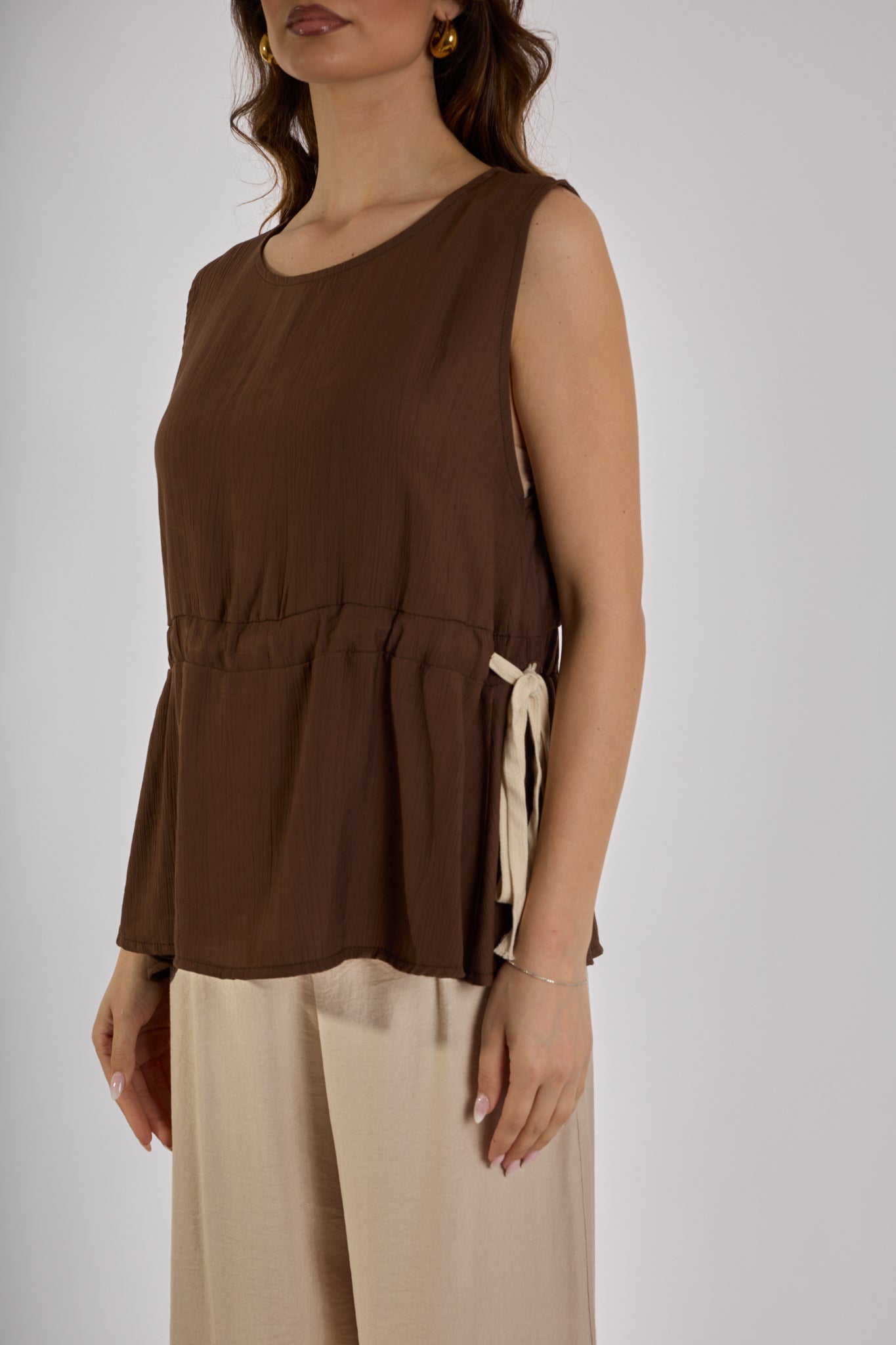 TOP FIOCCHI LATERALI|Colore:Cioccolato