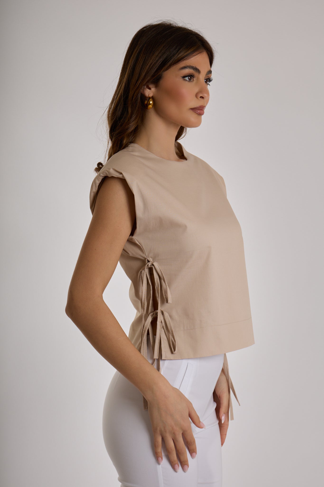 TOP FIOCCHI LATERALI|Colore:Sabbia