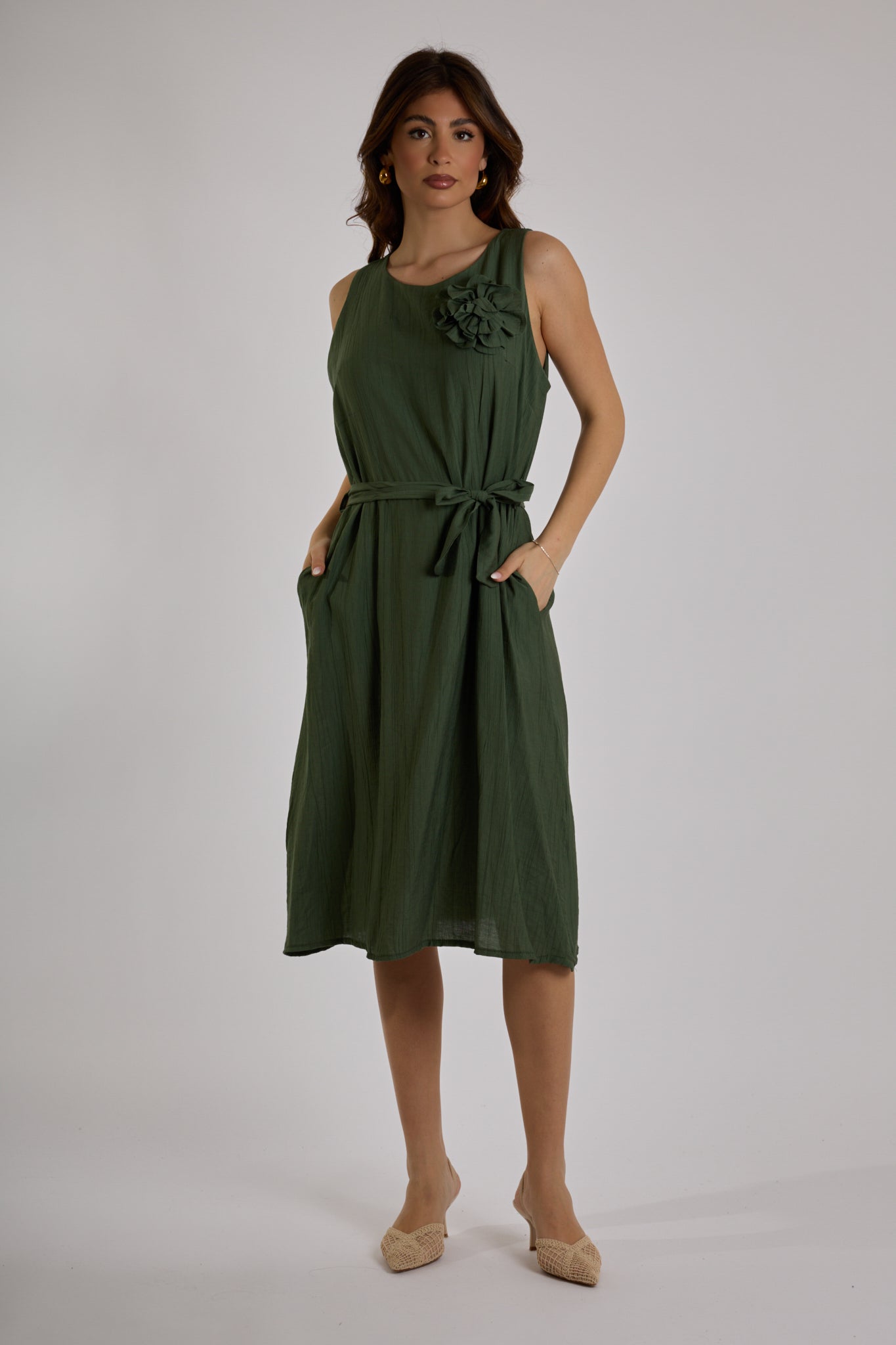 ABITO CINTURA CON SPILLA|Colore:Militare